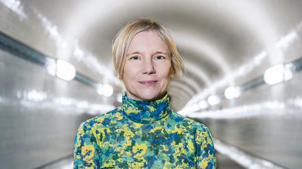 Autor*in Aiki Mira will neue Narrative für Zukunftsromane, weg von den alten Heldenmythen.