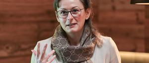 Hanka Mittelstädt (SPD), Brandenburgs Landwirtschaftsministerin, kündigte an, mobile Schlachtfahrzeuge mit staatlichen Mitteln zu fördern.