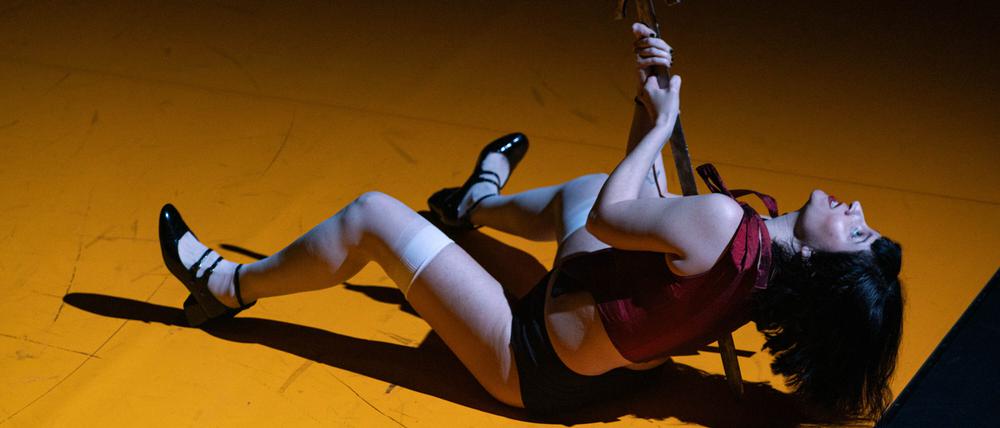 Carolina Bianchi in „The Brotherhood“