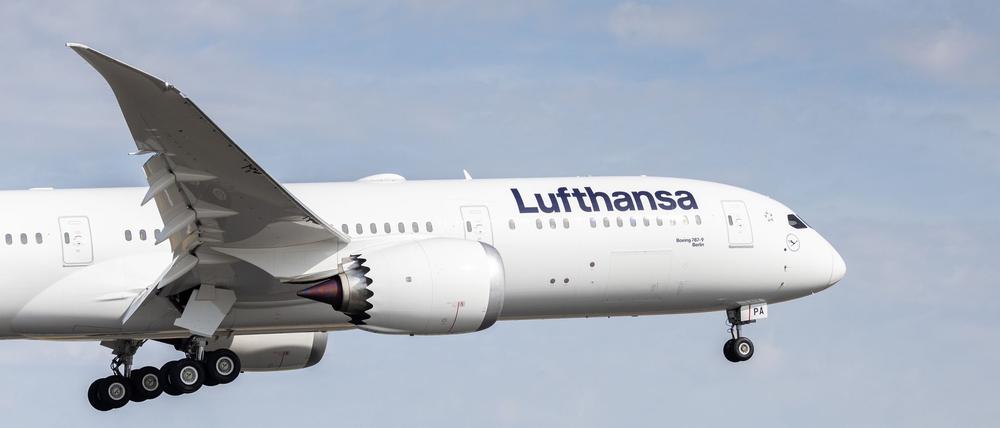 Die Maschine wurde nach Boston umgeleitet, wo der Verdächtige festgenommen wurde. (Symbolbild)