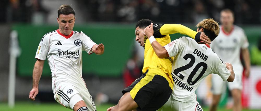 Eintracht Frankfurt und Borussia Dortmund lieferten sich einen packenden Pokal-Kampf.