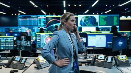 Rebecca Ferguson als Captain Olivia Walker in einer Szene des Films „A House of Dynamite“. (Handout)