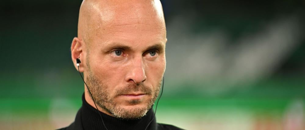 Wolfsburgs Trainer Paul Simonis.