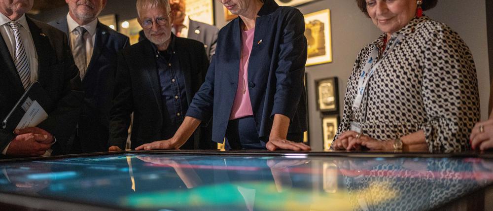 Bildungsministerin Karin Prien bereist Israel.