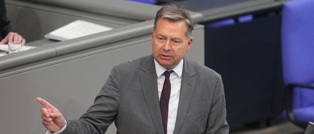 Stephan Mayer (CSU) spricht in der Generaldebatte in der Haushaltswoche im Bundestag (Symbolbild).