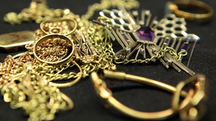 In Potsdam wurde jüngst eine Goldankauf-Aktion untersagt. (Symbolbild)