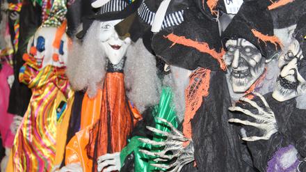 Halloweenverkleidung in einem Kostümverleih.