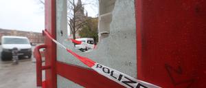 Wieder ein Anschlag: Der Gedenkort zur Bücherverbrennung auf dem Bassinplatz wurde erneut attackiert.