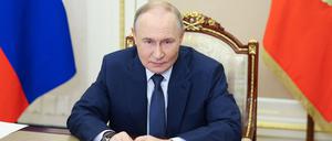 Der russische Präsident Wladimir Putin am 29. Oktober 2025 im Kreml in Moskau bei einer Videokonferenz.