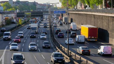 Auf der Stadtautobahn A100 gab es am Mittwoch einen Verkehrsunfall. (Archivfoto)