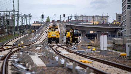 Seit Jahren verzögert sich die Inbetriebnahme der neuen S-Bahn-Strecke zwischen dem Berliner Nordring und dem Hauptbahnhof. (Archivbild)