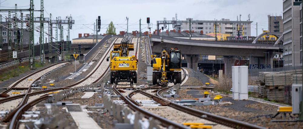 Seit Jahren verzögert sich die Inbetriebnahme der neuen S-Bahn-Strecke zwischen dem Berliner Nordring und dem Hauptbahnhof. (Archivbild)