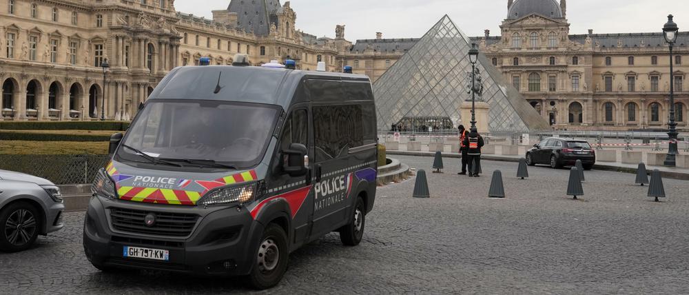 Diebe hatten im Louvre Kunststücke im Wert von 88 Millionen Euro gestohlen.