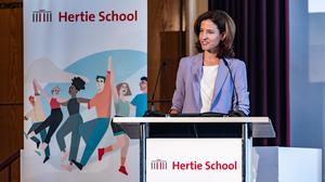 Cornelia Woll, die Präsidentin der Hertie School.