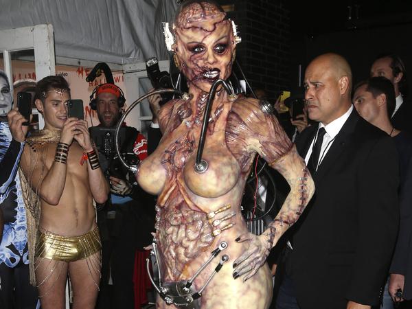 Heidi Klum bei der Ankunft zu Heidi Klum s 20. Halloween Party im Cathedrale. New York, *** Heidi Klum arriving at Heidi Klum s 20 Halloween party at the Cathedral New York, Foto:xC.xBellx/xFuturexImage