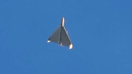 Eine Kampfdrohne vermutlich vom Typ Shahed 136 (Schahed 136) iranischer Bauart (Symbolfoto).