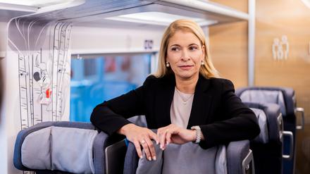 Die neue Bahnchefin Evelyn Palla soll mit einem neuen Vorstandsteam die Probleme bei der Bahn angehen. (Archivbild)