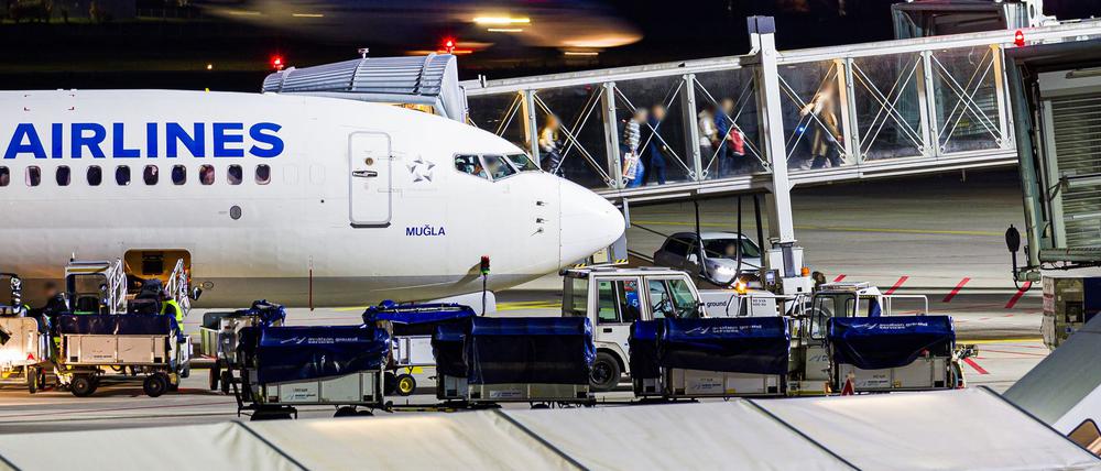 Ankunft in der niedersächsischen Landeshauptstadt: In Hannover ist ein Flieger aus Istanbul gelandet.