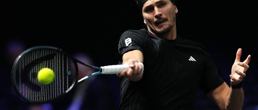 Alexander Zverev steht in Paris in der Runde der besten Acht.