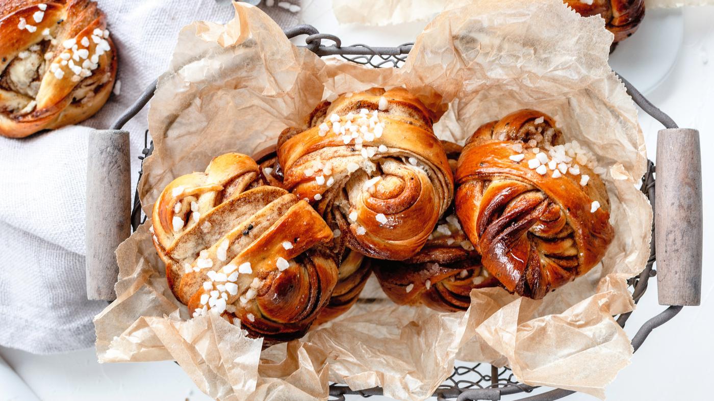 Nordischer-Schmuddelwetter-Tr-ster-Wie-man-richtig-gute-Zimtschnecken-backt