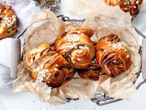 Rezeptfotos aus Backbuch „Das ultimative Zimtschnecken-Backbuch“ von Katharina Laurer.