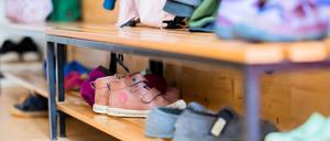 In Berlin wächst die Zahl der Kita-Plätze - während gleichzeitig die Zahl der betreuten Kinder zurückgeht. (Symbolbild)