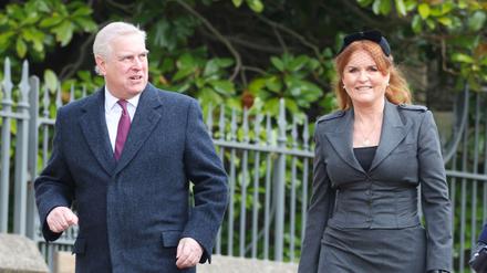 Andrew und Sarah Ferguson kommen auf Schloss Windsor an. (Archivbild)