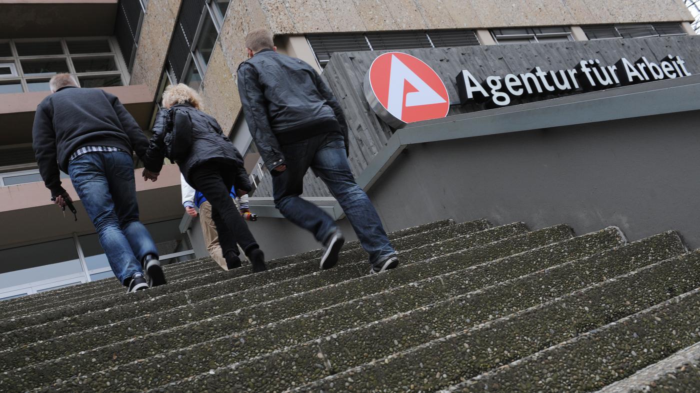 Arbeitslosengeld nur noch maximal ein Jahr: Ersparnis in Milliardenhöhe – mit begrenztem Nutzen?