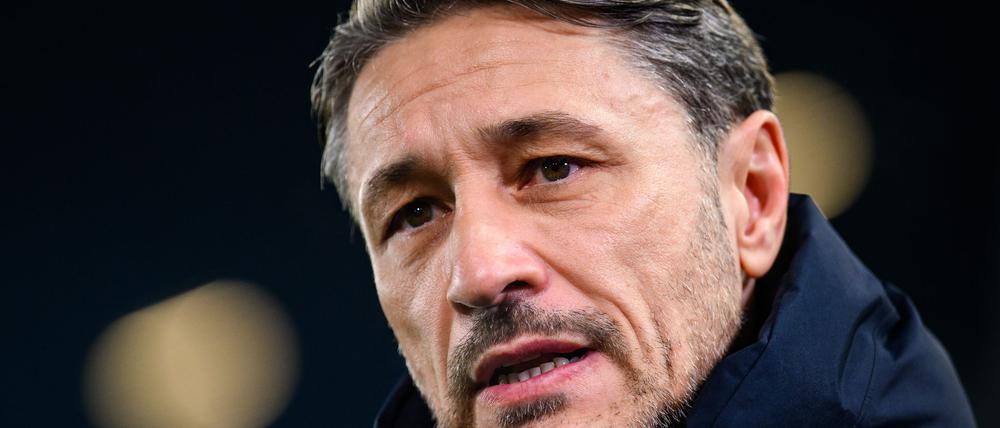 Niko Kovac sprach vor der Partie in Augsburg auch über seinen Abwehrchef Nico Schlotterbeck.