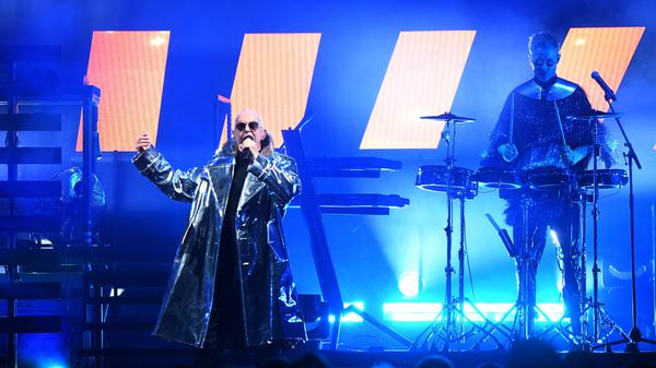 Die Pet Shop Boys sind nur ein prominenter Name auf der Benefiz-Compilation.