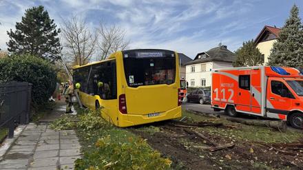 Drei Verletzte wurden in eine Klinik gebracht.