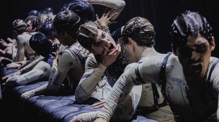 Die Kreaturen der Nacht in Marcos Moreaus Stück für das Staatsballett Berlin, 