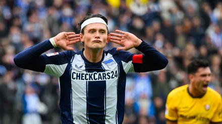 Kapitän Fabian Reese sorgt per Elfmeter für die Vorentscheidung.