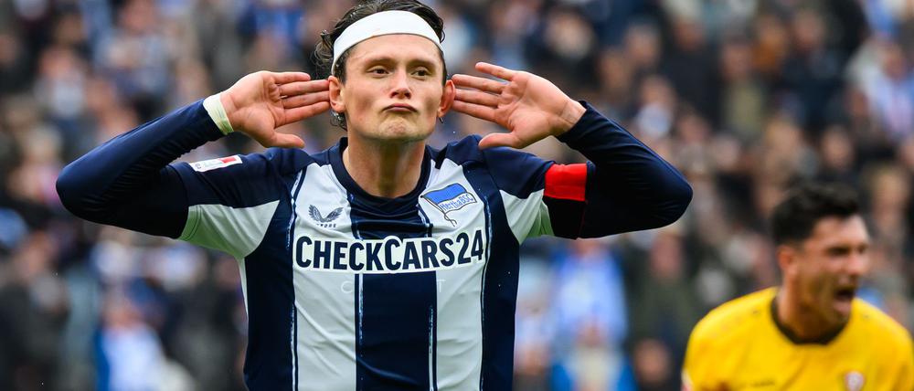 Kapitän Fabian Reese sorgt per Elfmeter für die Vorentscheidung. 