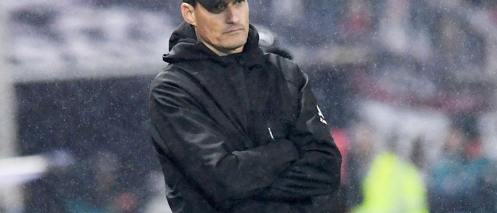 Alexander Blessin kassierte mit dem FC St. Pauli die sechste Bundesliga-Niederlage nacheinander.