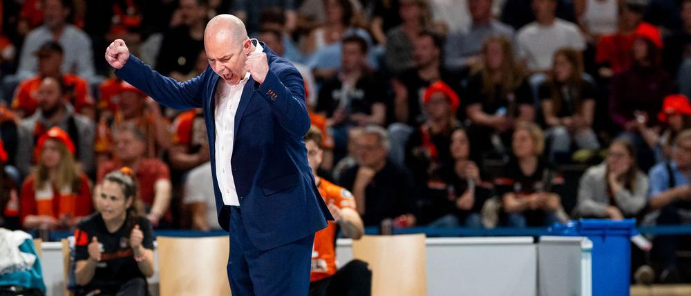 Joel Banks freut sich nach einem Sieg der BR Volleys. (Archivbild)