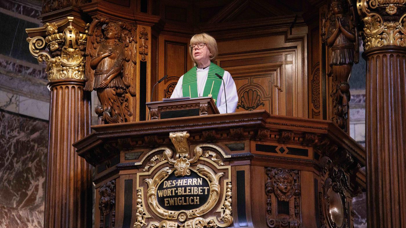 Mullally-ist-keine-Unbekannte-Predigt-auf-Englisch-Domgemeinde-hat-Besuch-aus-London