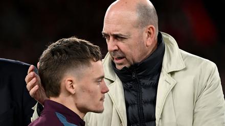  Leverkusens Geschäftsführer Fernando Carro wollte Florian Wirtz unbedingt halten. (Archivbild)