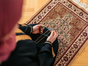 Sind Gebete eine „demonstrative Ausübung von religiösen Riten“? 