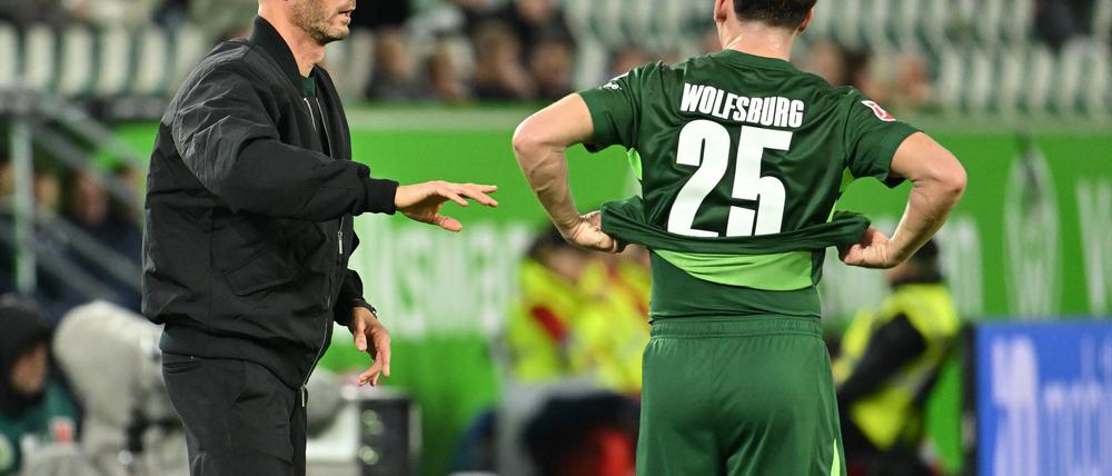 Wolfsburgs Trainer Paul Simonis konnte mit seinem Team erneut nicht daheim gewinnen.