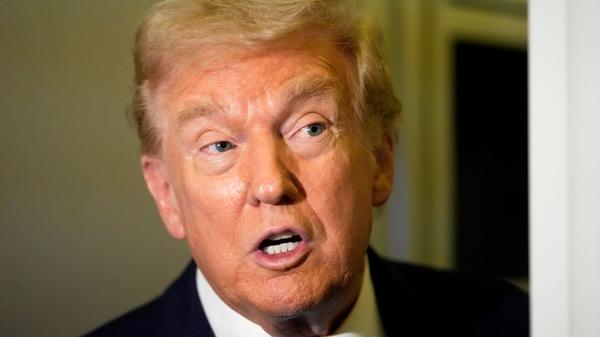 Trump stellt sich hinter das Vorgehen der ICE-Behörde.