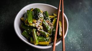 Asian spicy cucumber salad with soy sauce and sesame seeds AnnaBogush_ID13198_402727_003 Copyright: xAnnaxBogushx