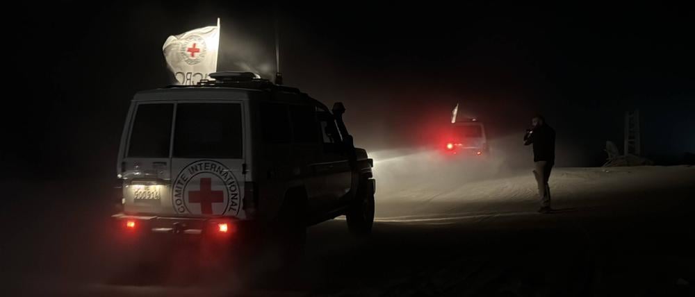 Die Izz al-Din al-Qassam-Brigaden übergeben die Leichen von drei israelischen Geiseln an das Rote Kreuz (Archivbild).