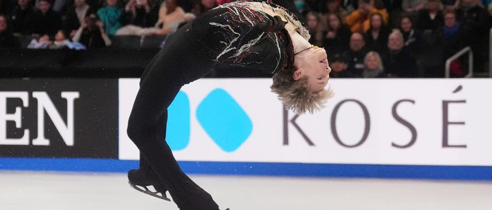 Zeigte auch dieses Mal wieder eine spektakuläre Flugshow: Ilia Malinin aus den USA. (Archivbild)