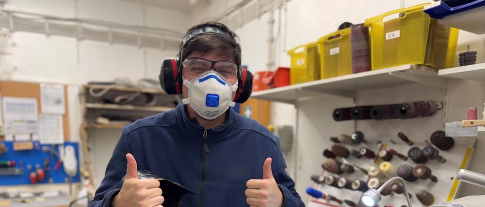 Can Milan N. macht eine Ausbildung zum Orthopädietechnik-Mechaniker bei der Seeger Gesundheitshaus GmbH & Co. KG.