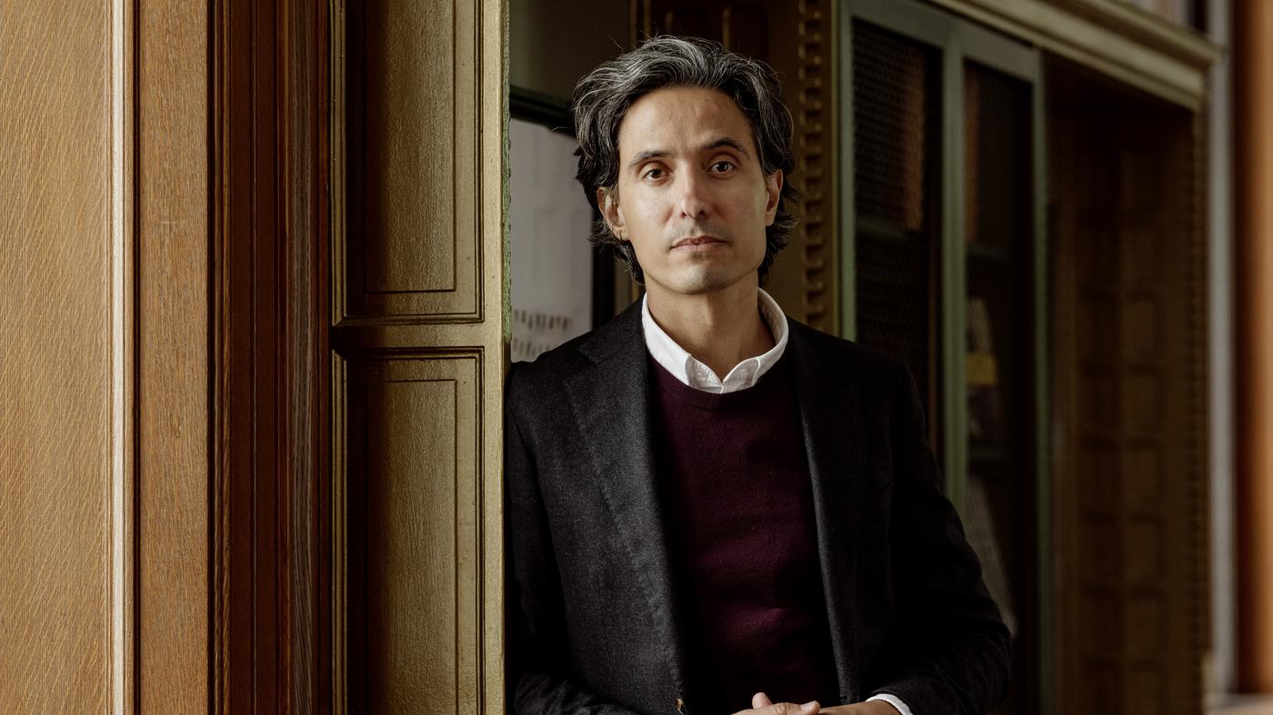 Buchpremiere-mit-Jonas-Hassen-Khemiri-Der-Fluch-und-das-Rockefeller-Center