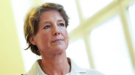 Will das Urteil aus Dänemark weiterziehen: Christina Block verlässt den Gerichtssaal im Prozess wegen mutmaßlicher Kindesentführung im Landgericht Hamburg.