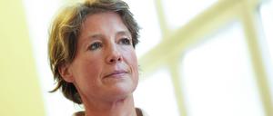 Will das Urteil aus Dänemark weiterziehen: Christina Block verlässt den Gerichtssaal im Prozess wegen mutmaßlicher Kindesentführung im Landgericht Hamburg.