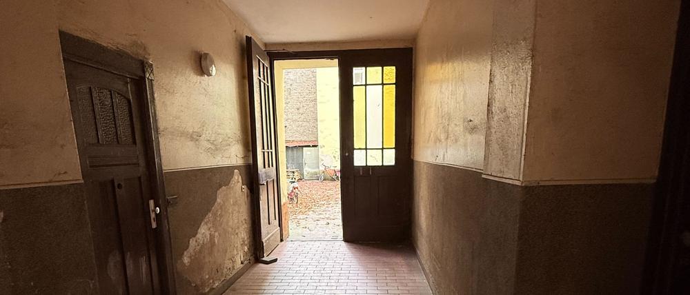 Sonnenallee 94, Eingang zum Innenhof