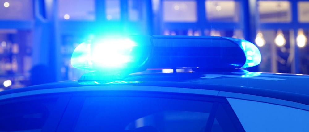 Der Staatsschutz der Polizei ermittelt nach Zerstörungen auf dem Gelände eines Jugendclubs in Lauchhammer. Waren Rechtsextreme dafür verantwortlich? (Symbolbild)